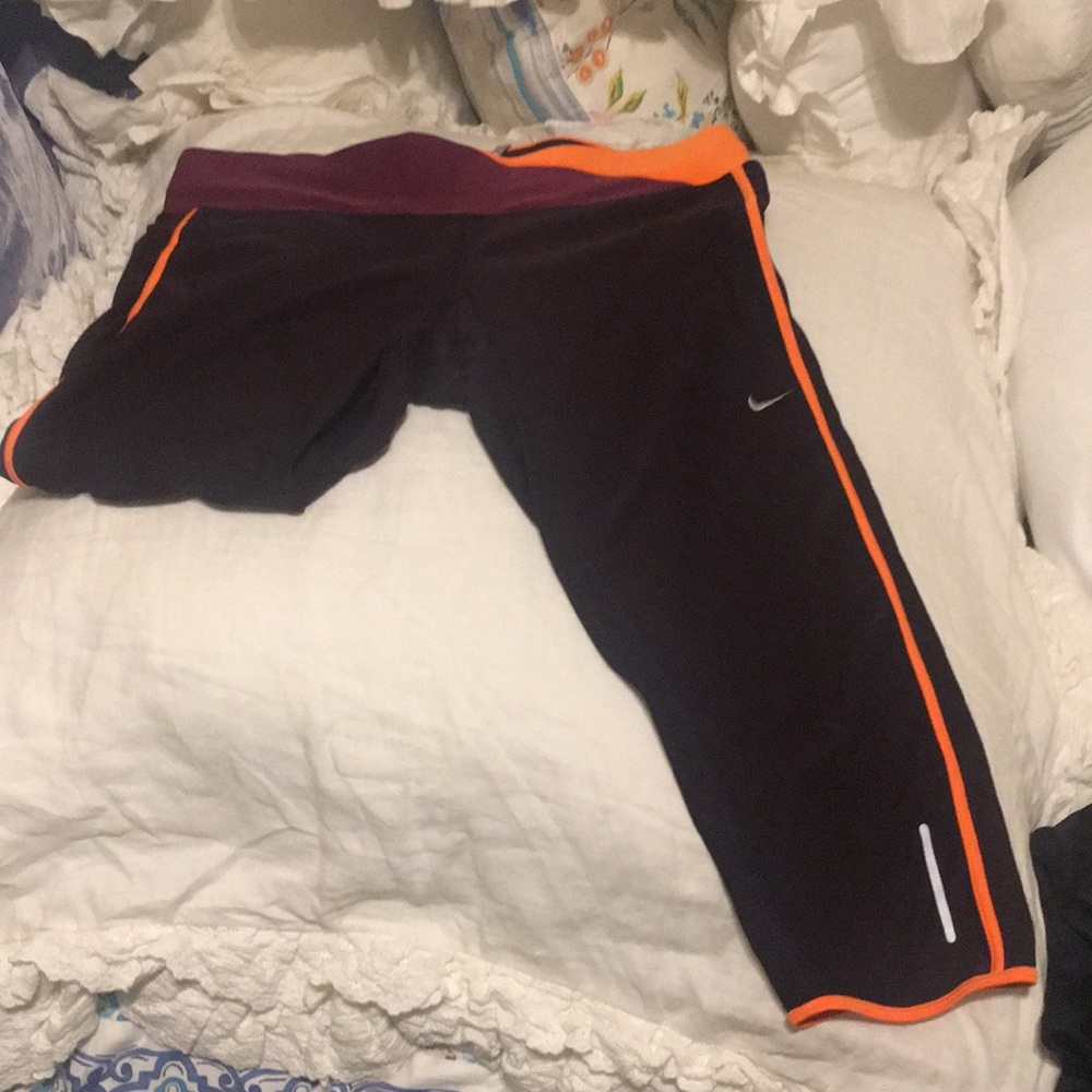 Nike Dri- Fit Capri leggings